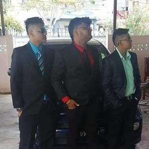 Meet your Posher, Max